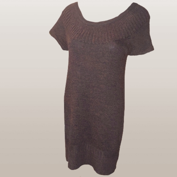 H&M Brown Wool Knit Sweater Dress with Boat Neck for Fall 🍂 - Picture 7 of 10